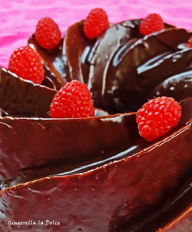 Double chocolate_cake